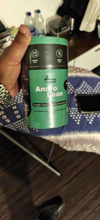 customer hand holding Andro Lean can.  Happy Vegusman customer review